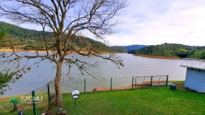   casa na represa palmeiras