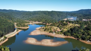  casa na represa do pinhal