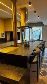  Sunset House 