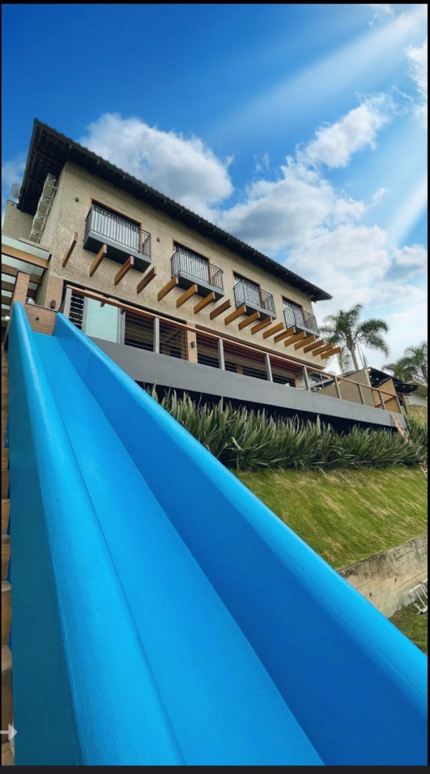 CASA IPÊ 