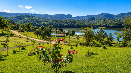 Lotes a venda na represa de Palmeiras